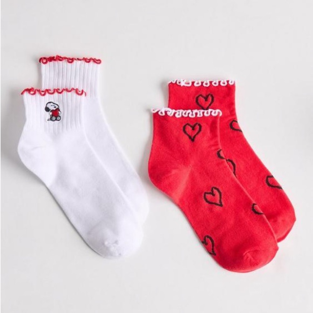 Torrid/Peanuts Licensed 2pk Ankle Ruffle Socks Snoopy